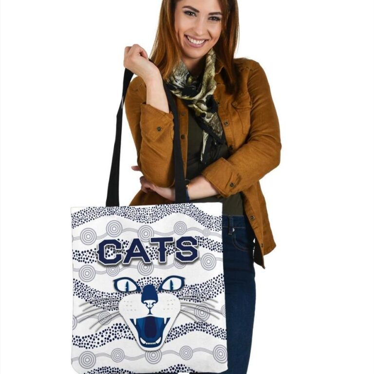 Australian Football League store - Loyal fans of Geelong Cats's Tote Bag:vintage Australian Football League suit,uniform,apparel,shirts,merch,hoodie,jackets,shorts,sweatshirt,outfits,clothes