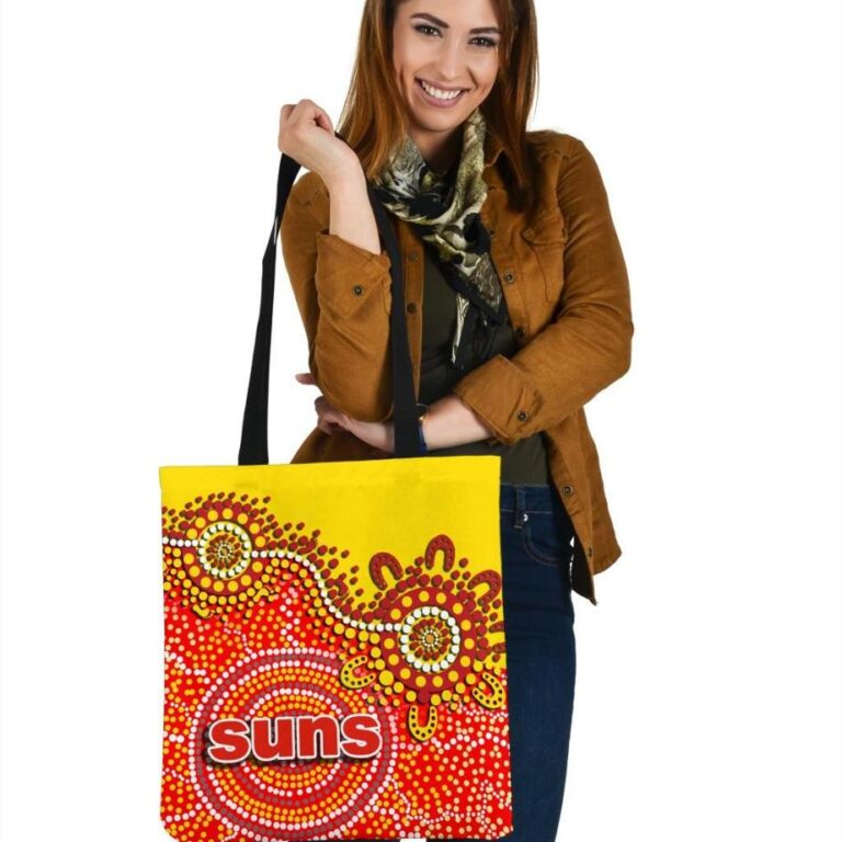 Australian Football League store - Loyal fans of Gold Coast Suns's Tote Bag:vintage Australian Football League suit,uniform,apparel,shirts,merch,hoodie,jackets,shorts,sweatshirt,outfits,clothes