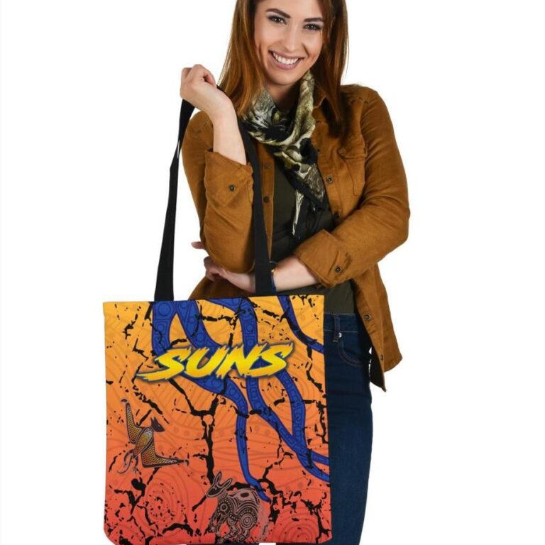 Australian Football League store - Loyal fans of Gold Coast Suns's Tote Bag:vintage Australian Football League suit,uniform,apparel,shirts,merch,hoodie,jackets,shorts,sweatshirt,outfits,clothes