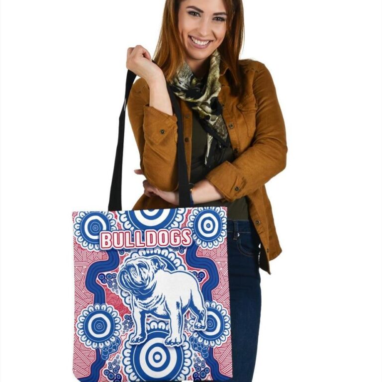 Australian Football League store - Loyal fans of Western Bulldogs's Tote Bag:vintage Australian Football League suit,uniform,apparel,shirts,merch,hoodie,jackets,shorts,sweatshirt,outfits,clothes