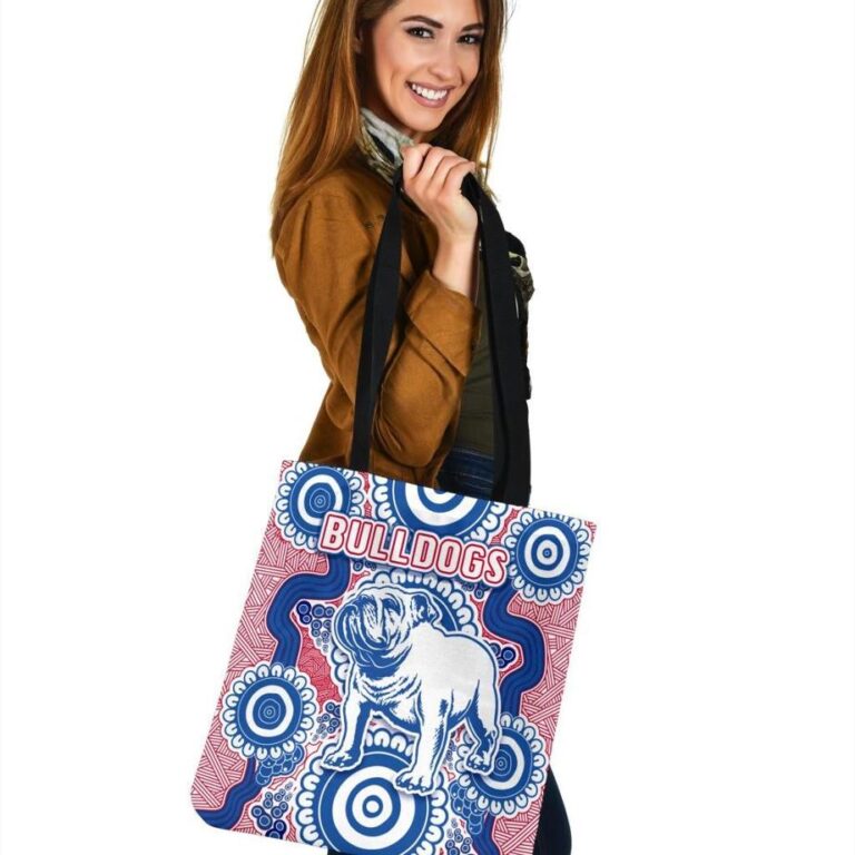 Australian Football League store - Loyal fans of Western Bulldogs's Tote Bag:vintage Australian Football League suit,uniform,apparel,shirts,merch,hoodie,jackets,shorts,sweatshirt,outfits,clothes