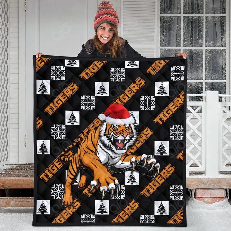 NRL Wests Tigers Christmas Quilt Blanket