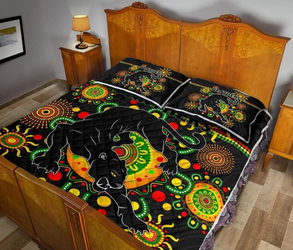 NRL Penrith Quilt Bed Set Indigenous Panthers - Black