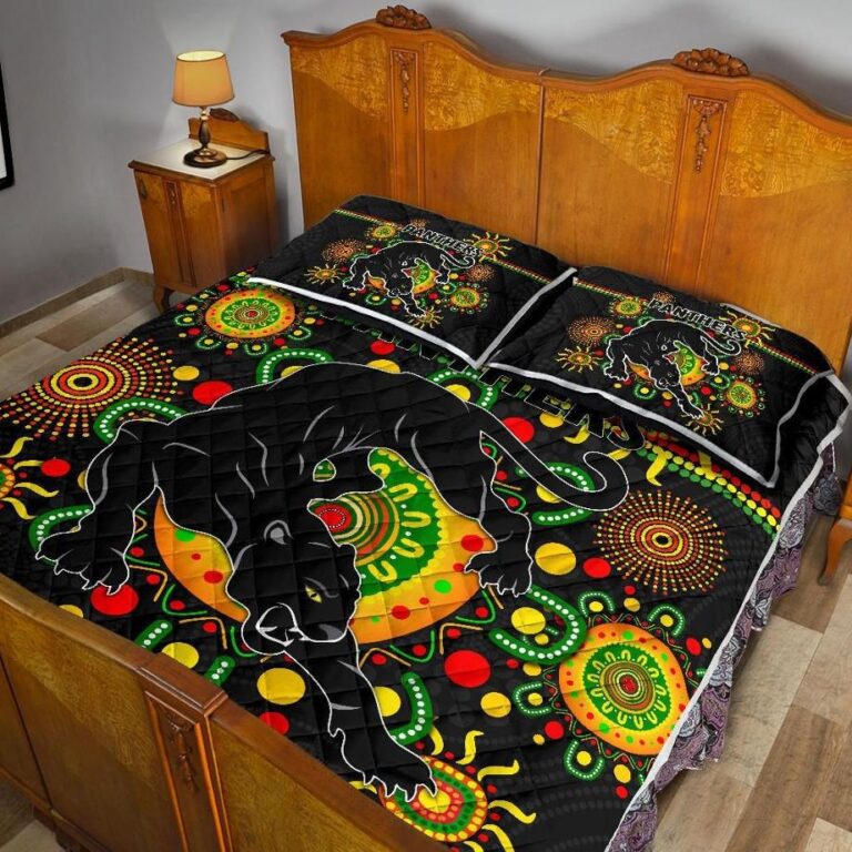NRL Penrith Quilt Bed Set Indigenous Panthers - Black