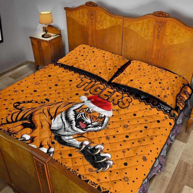 NRL Wests Christmas Quilt Bed Set Tigers Unique Vibes - Orange