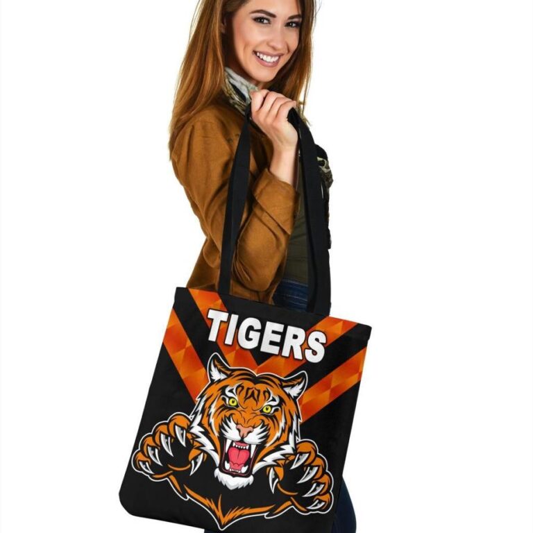 National Rugby League store - Loyal fans of Wests Tigers's Tote Bag:vintage National Rugby League suit,uniform,apparel,shirts,merch,hoodie,jackets,shorts,sweatshirt,outfits,clothes