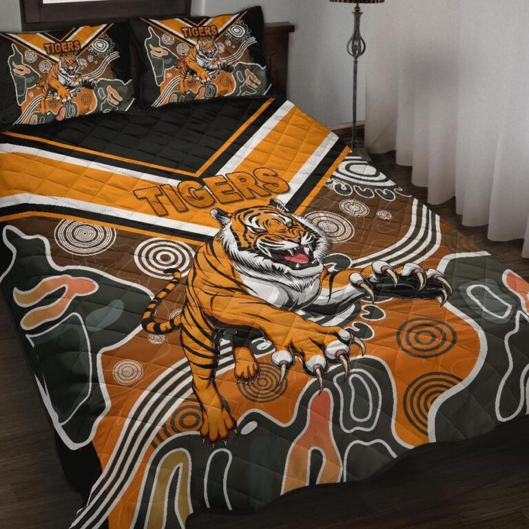 National Rugby League store - Loyal fans of Wests Tigers's Quilt + 1/2 Pillow Cases:vintage National Rugby League suit,uniform,apparel,shirts,merch,hoodie,jackets,shorts,sweatshirt,outfits,clothes