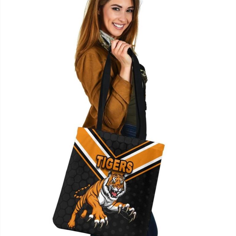 National Rugby League store - Loyal fans of Wests Tigers's Tote Bag:vintage National Rugby League suit,uniform,apparel,shirts,merch,hoodie,jackets,shorts,sweatshirt,outfits,clothes