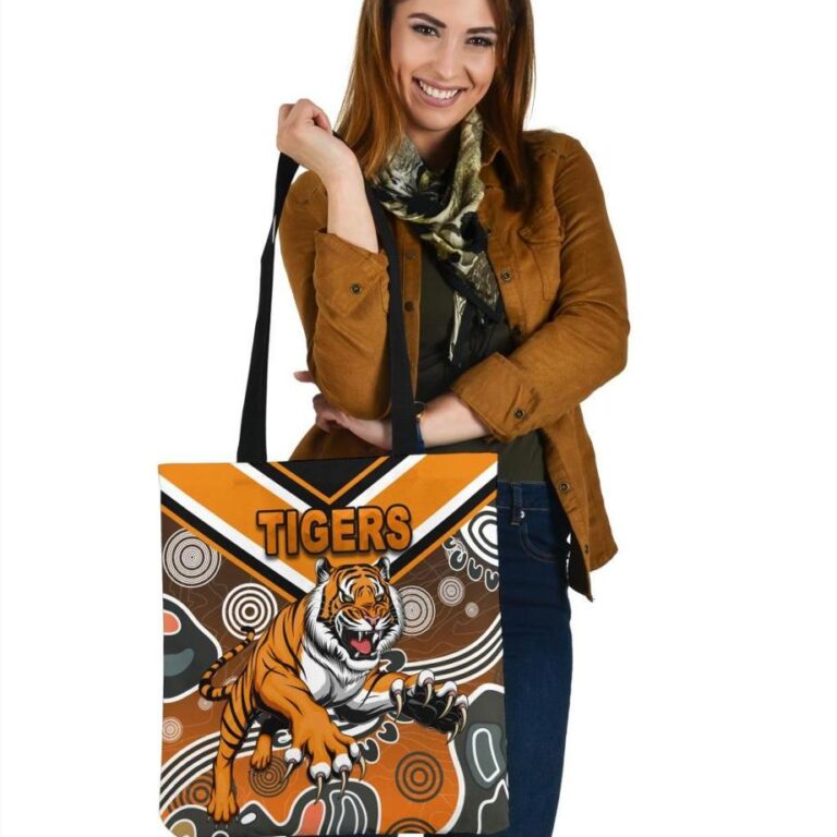 National Rugby League store - Loyal fans of Wests Tigers's Tote Bag:vintage National Rugby League suit,uniform,apparel,shirts,merch,hoodie,jackets,shorts,sweatshirt,outfits,clothes