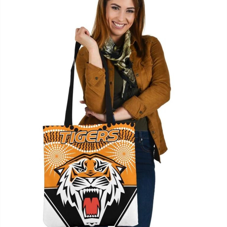 National Rugby League store - Loyal fans of Wests Tigers's Tote Bag:vintage National Rugby League suit,uniform,apparel,shirts,merch,hoodie,jackets,shorts,sweatshirt,outfits,clothes