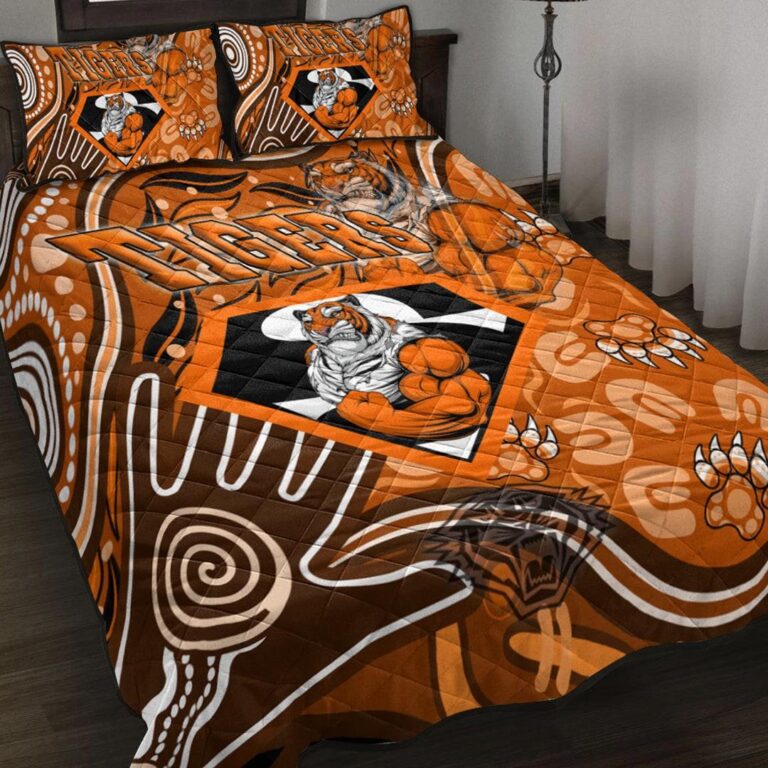 National Rugby League store - Loyal fans of Wests Tigers's Quilt + 1/2 Pillow Cases:vintage National Rugby League suit,uniform,apparel,shirts,merch,hoodie,jackets,shorts,sweatshirt,outfits,clothes